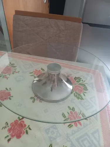 Prato giratório de vidro suporte em  inox 40 cm