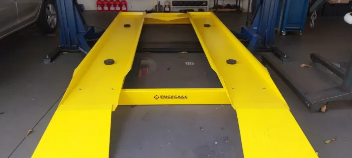 Rampa pra troca de óleo automotivo