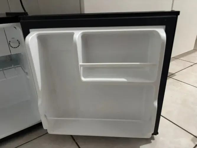Frigobar 45L Philco em Ótimo Estado - Ainda Com Caixa