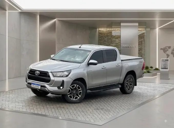Toyota Hilux CD SRV 4X4 2.8 TDI Diesel Aut. 2024