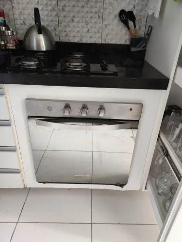 Forno elétrico<br>Altura 58cm<br>Comp (até o fundo) 53cm