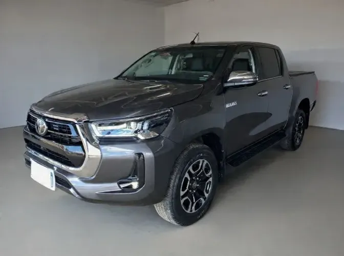 Toyota Hilux CD SRX 4X4 2.8 TDI 16V Diesel Aut. 2025
