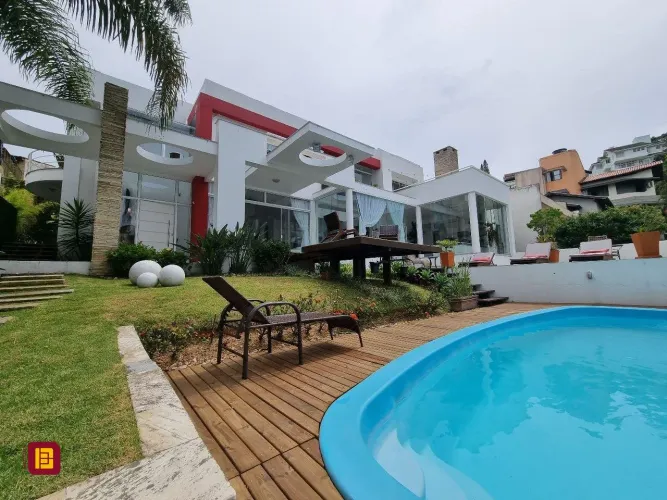 casa mansão a venda proximo beira-mar floripa