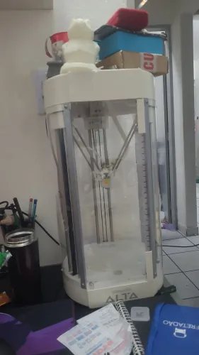 Impressora 3d silhouette alta