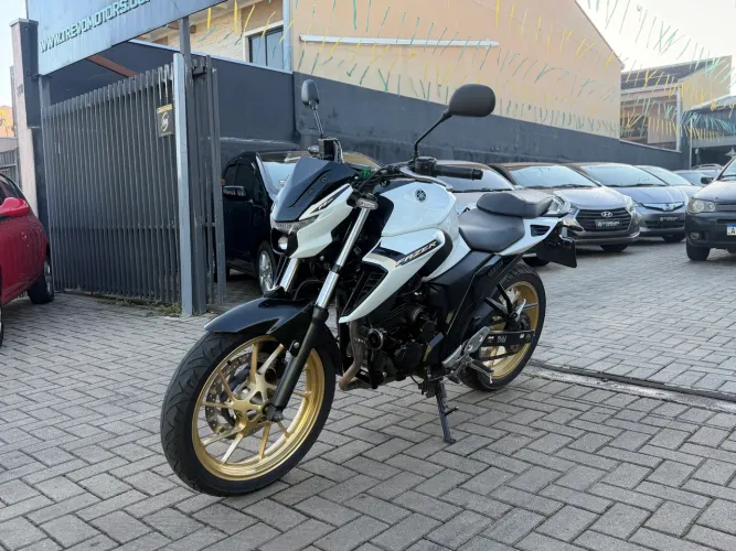 Yamaha FZ25 CONNECTED Único dono em ótimo estado!