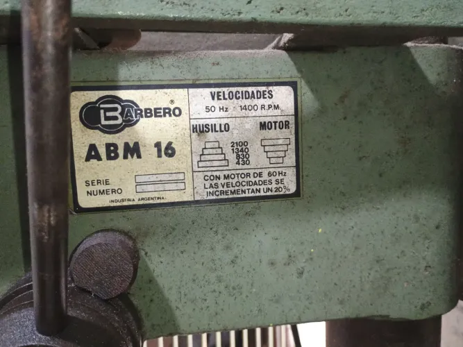 Furadeira de bancada