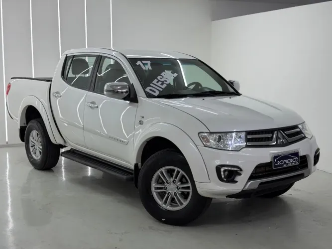Mitsubishi L200 Triton HPE 3.2 CD TB Int.diesel AUT 2017