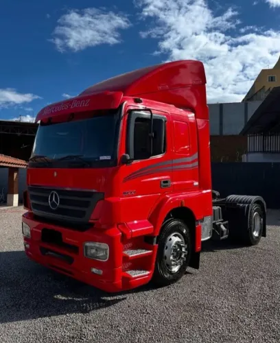 Mb axor 1933 2012 4x2 único dono