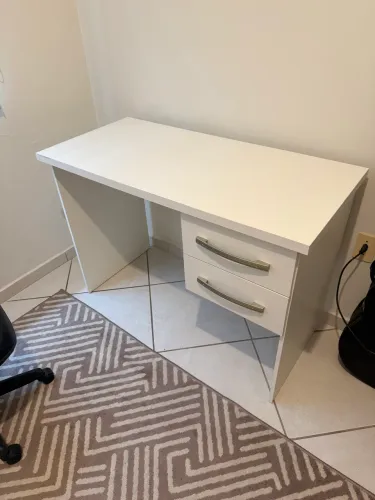 Vendo mesa de escritório de MDF