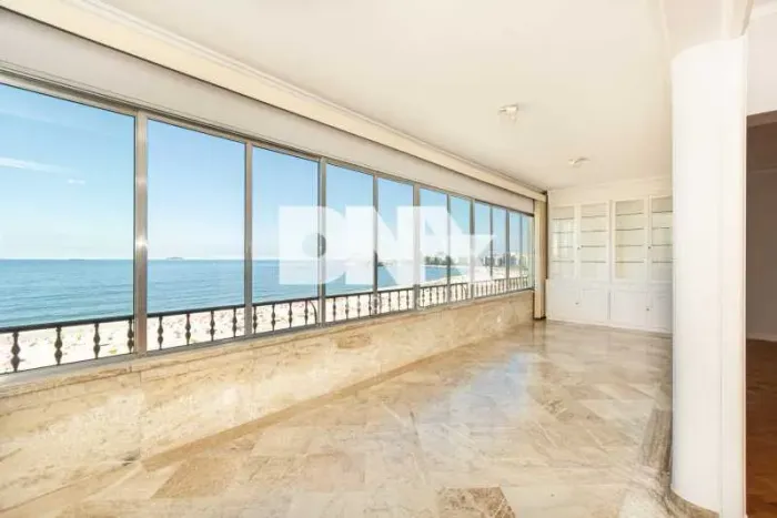 Apartamento : / Residencial / Copacabana