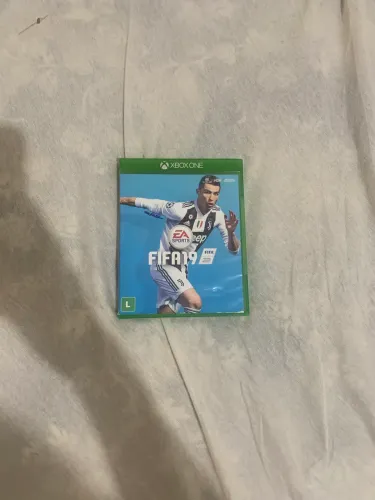 vendo jogo midia fisica fifa 15 xbox one com a caixa do 19