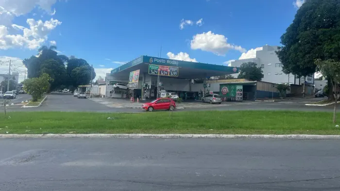 Vendo terreno Comercial - Jardim Goiás/ Goiânia