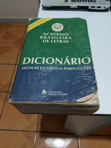 Dicionário com nova ortografia da língua portuguesa