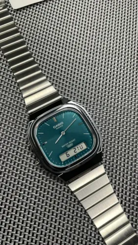 Relógio Casio AQ-240E-3ADF (Novo na caixa)