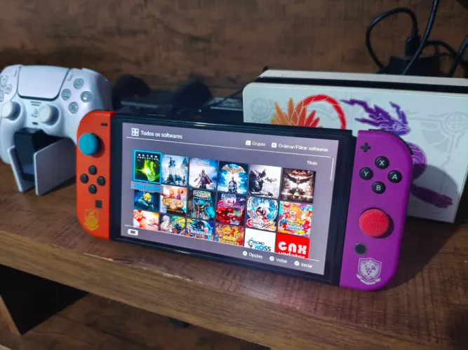 Nintendo Switch OLED 64GB Pokémon Scarlett Violet DESBLOQUEADO