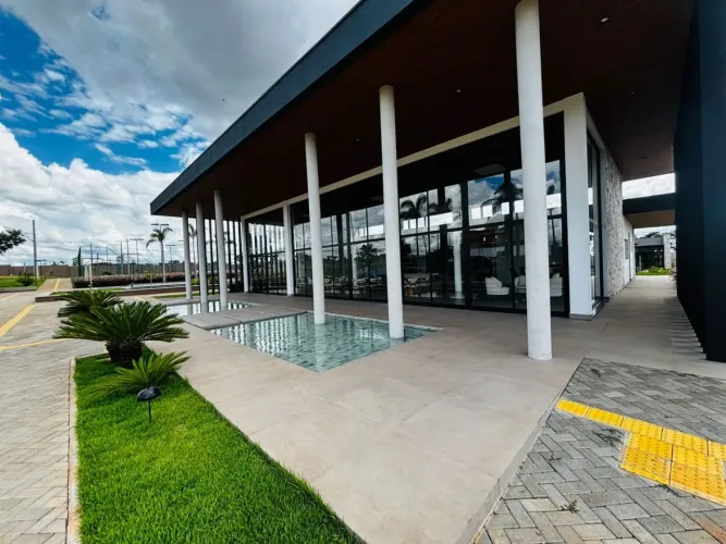 Terreno à venda no Condomínio Vila Real Exclusive em Uberlândia