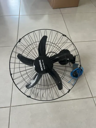 Vende-se ventilador de teto 