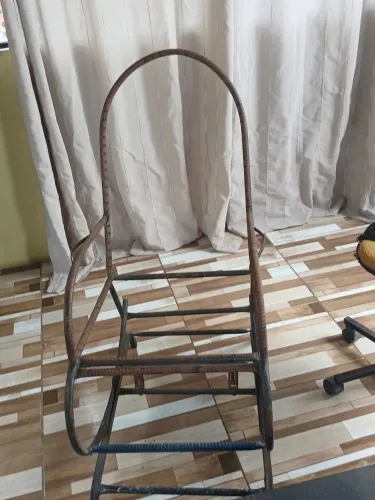 Cadeira de balanço sem os nailon.