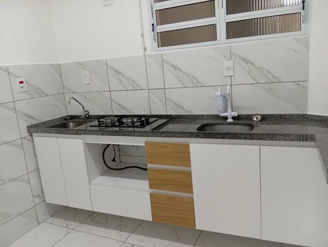 Bancada de granito com gabinete