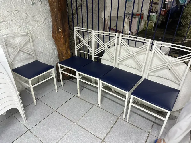 Cadeiras de ferro