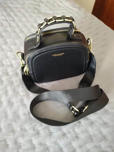 Bolsa preta novinha