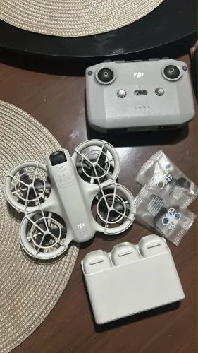 DJI Neo Fly More Combo.