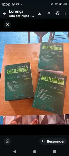 Livro de estudo área de saúde