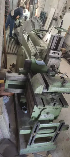 Somente Venda! Plaina Zocca 900mm com morsa