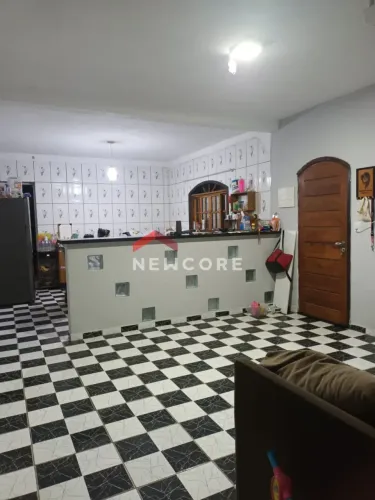 Casa em Rua Padre Donizete - Jardim Campestre - Embu-Guaçu/SP