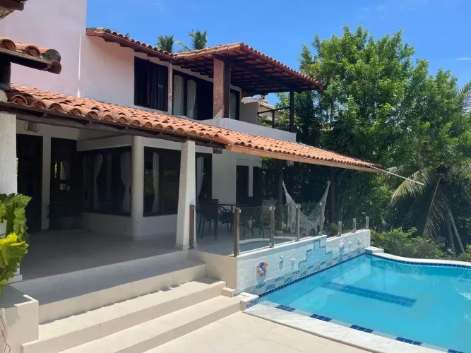 Casa de condomínio para venda com 550 metros quadrados com 5 quartos