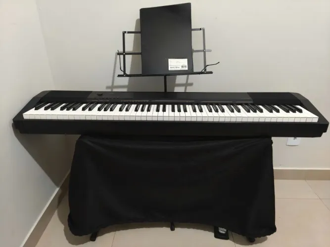 Piano digital Casio 88 teclas CDP-130