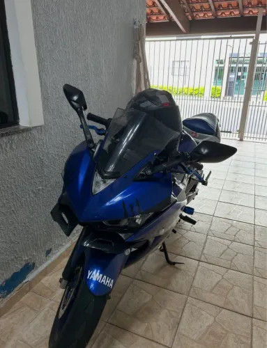 YZF - R3 personalizada e revisada