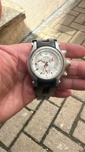 Relógio da oakley holeshot