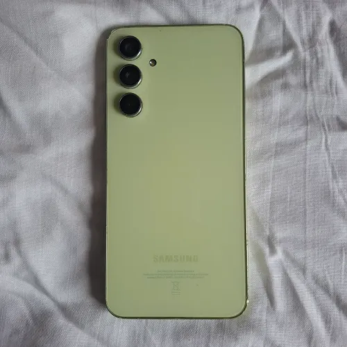 A54 Samsung galaxy 700,00
