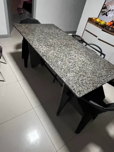 Vendo mesa de mármore