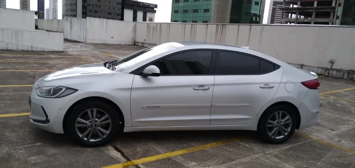 Hyundai Elantra 2.0 16V Flex Aut. 2018