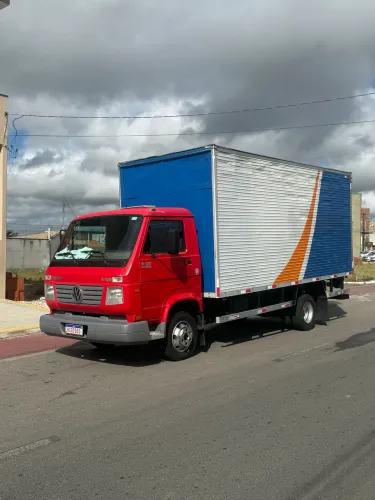 CAMINHÃO BAÚ VW 3/4