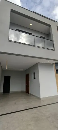 Casa de luxo em condomínio no Jardim Toscana em Indaiatuba-SP: 3 quartos, 3 suítes, 2 sala