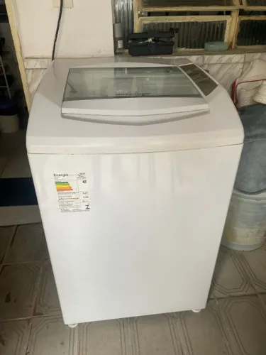 Maquina de Lavar BRASTEMP 10Kg Sem marcas de uso Super preservada