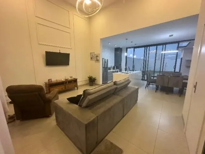 Casa em condomínio com 4 quartos e 1 suíte no Portal dos Pinheiros I em Itapetininga-SP: o