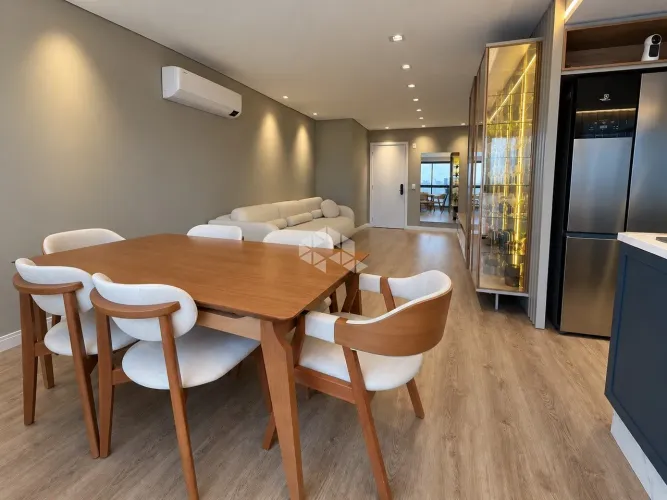 APARTAMENTO DE 3 QUARTOS COM SUÍTE À VENDA NO CENTRO DE PALHOÇA