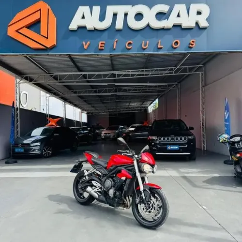 TRIUMPH STREET TRIPLE S 2018