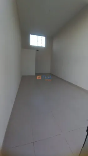 Loja comercial na Ajuda de Cima