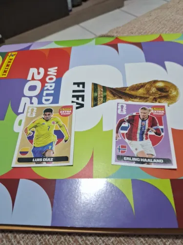 Luis Díaz Gold/Ouro + Haaland Bordo Extra Sticker Panini