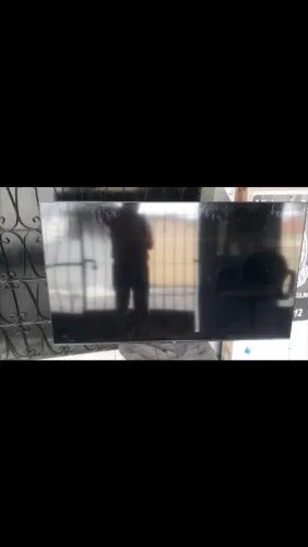 VENDO ESTA TV .(COM DEFEITO)