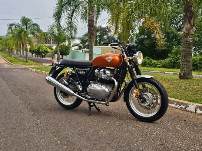 2022 Interceptor 650 único dono, aceito troca