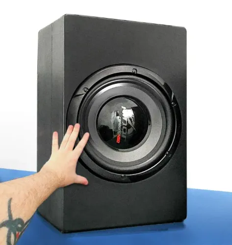 caixa Subwoofer selada 12 polegadas Hinor carbono 450 RMS Apenas venda