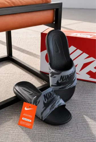 Chinelo Nike
