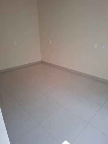 Aluga ap sobre loja