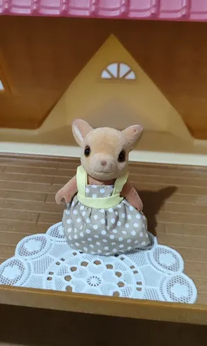 Rena vintage sylvanian families